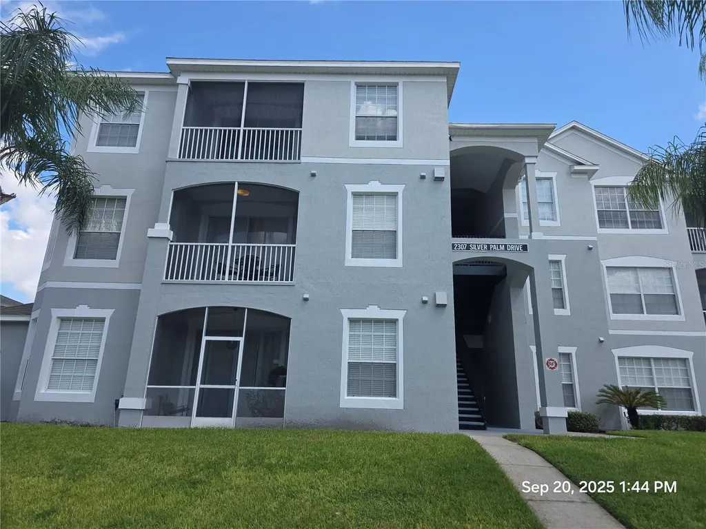 2307 Silver Palm Drive Kissimmee FL 34747