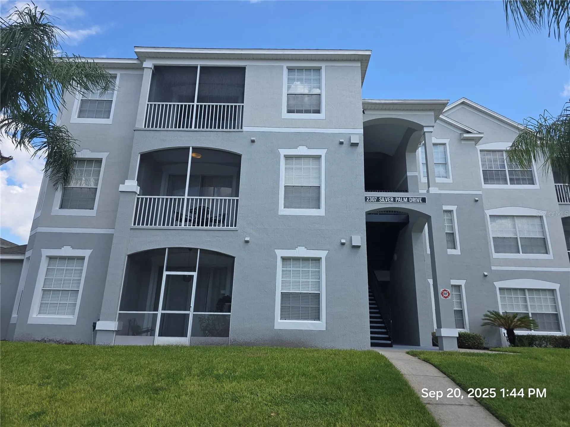 2307 Silver Palm Drive Kissimmee FL 34747