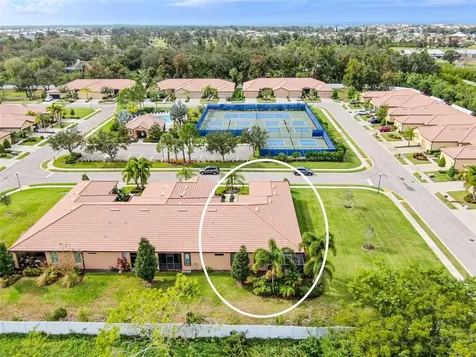 5809 Driftwood Falls Place Apollo Beach FL 33572