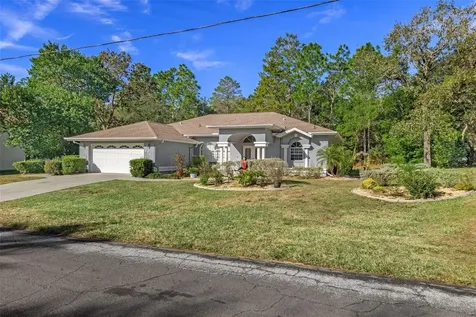 182 Pine Street Homosassa FL 34446