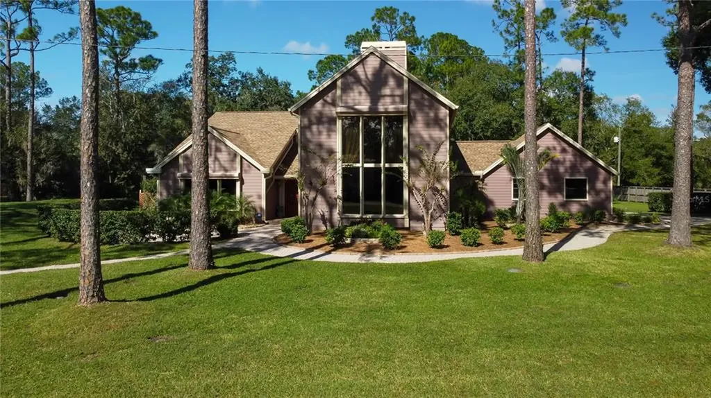12540 Bronco Drive Tampa FL 33626