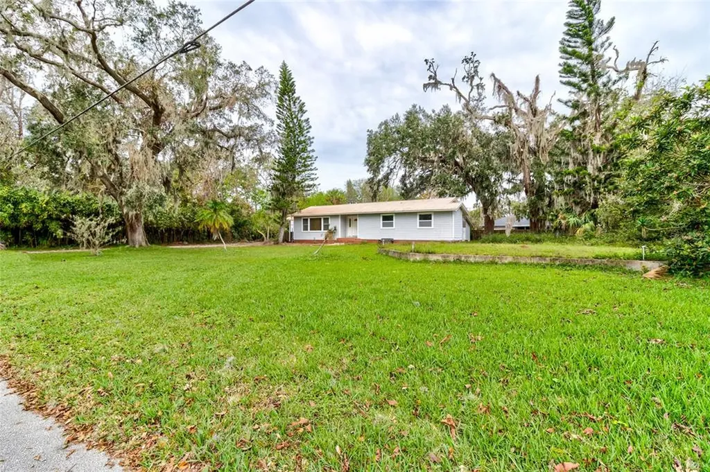 708 Chicago Avenue South Daytona FL 32119