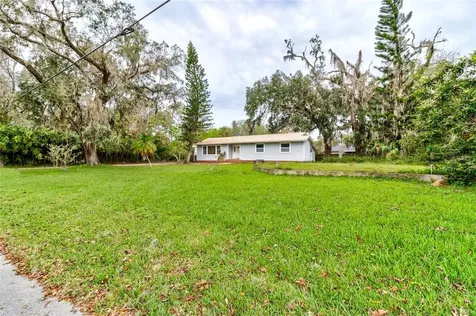 708 Chicago Avenue South Daytona FL 32119