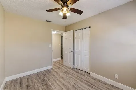 7528 37th Avenue N St Petersburg FL 33710