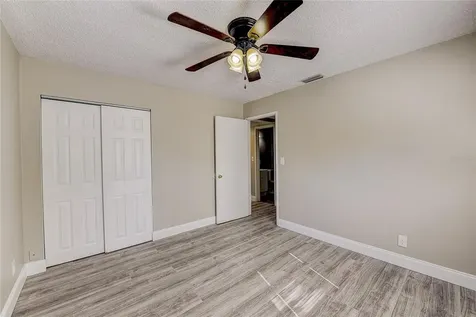 7528 37th Avenue N St Petersburg FL 33710