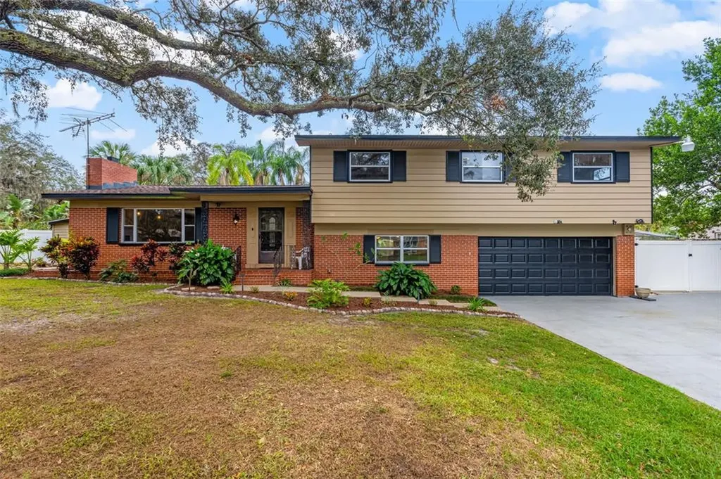 709 Westwood Circle Brandon FL 33511