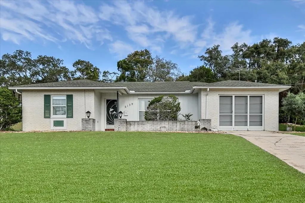 6139 Waycross Drive Spring Hill FL 34606