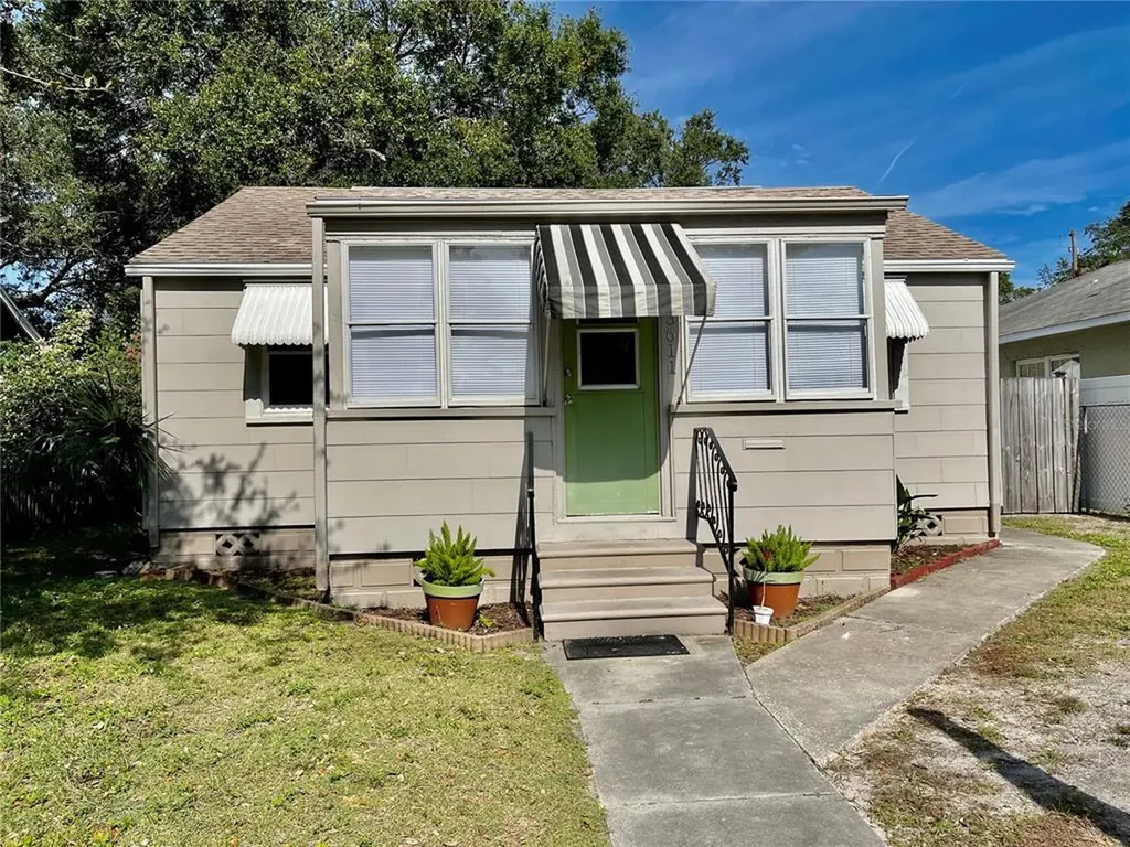 3611 4th Avenue N St Petersburg FL 33713