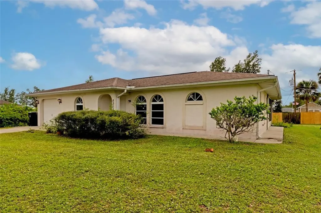 8255 Mossborger Avenue North Port FL 34287