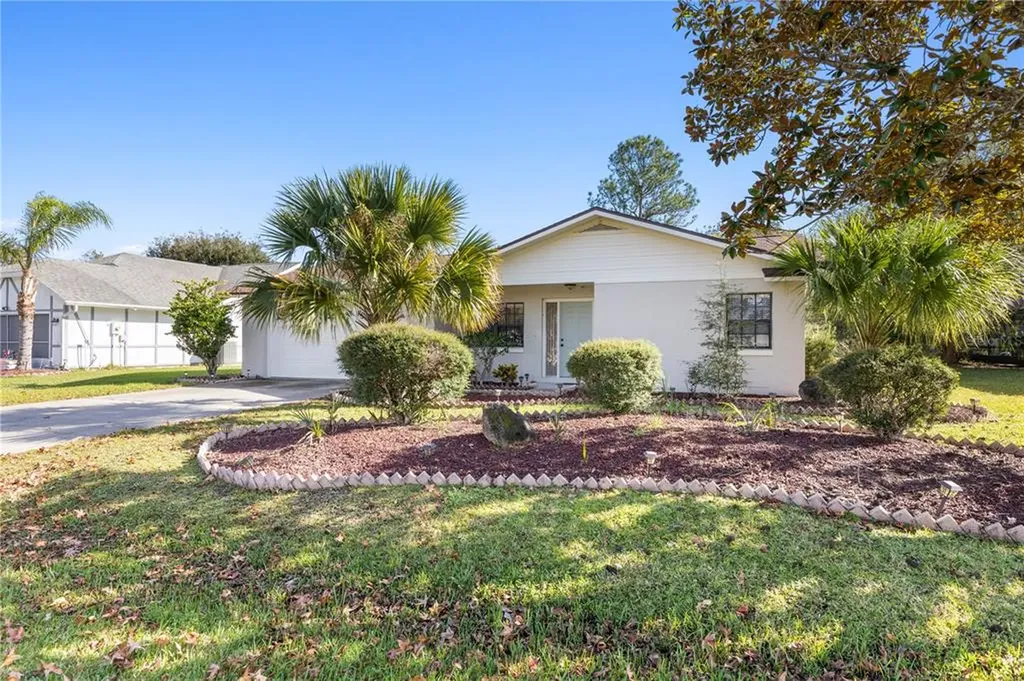 15 Bay Spring Place Palm Coast FL 32137