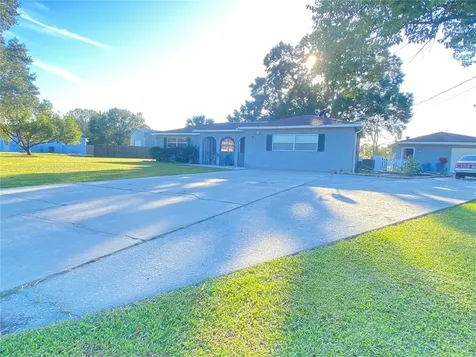 4821 Foxwood Boulevard Wesley Chapel FL 33543