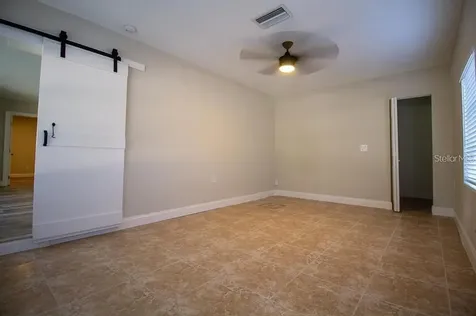 10314 N Oakleaf Avenue Tampa FL 33612