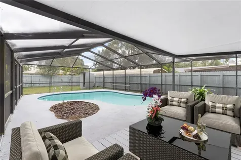 10314 N Oakleaf Avenue Tampa FL 33612