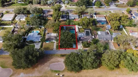 10314 N Oakleaf Avenue Tampa FL 33612
