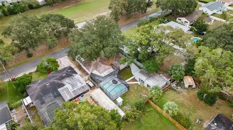 10314 N Oakleaf Avenue Tampa FL 33612