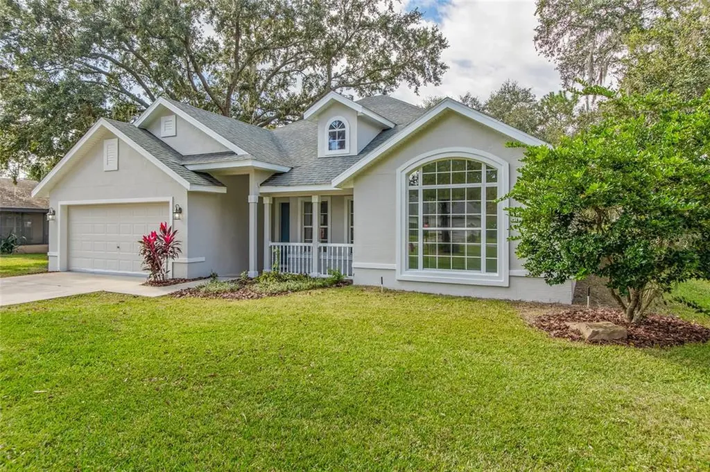 33945 Tara Wood Drive Leesburg FL 34788