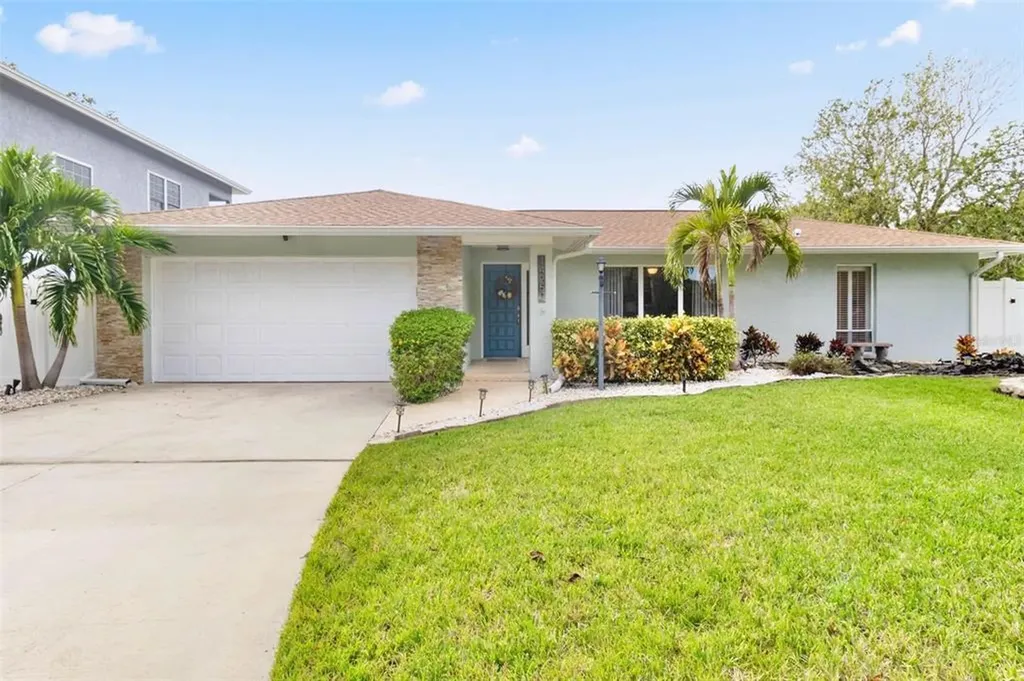 14252 Puffin Court Clearwater FL 33762