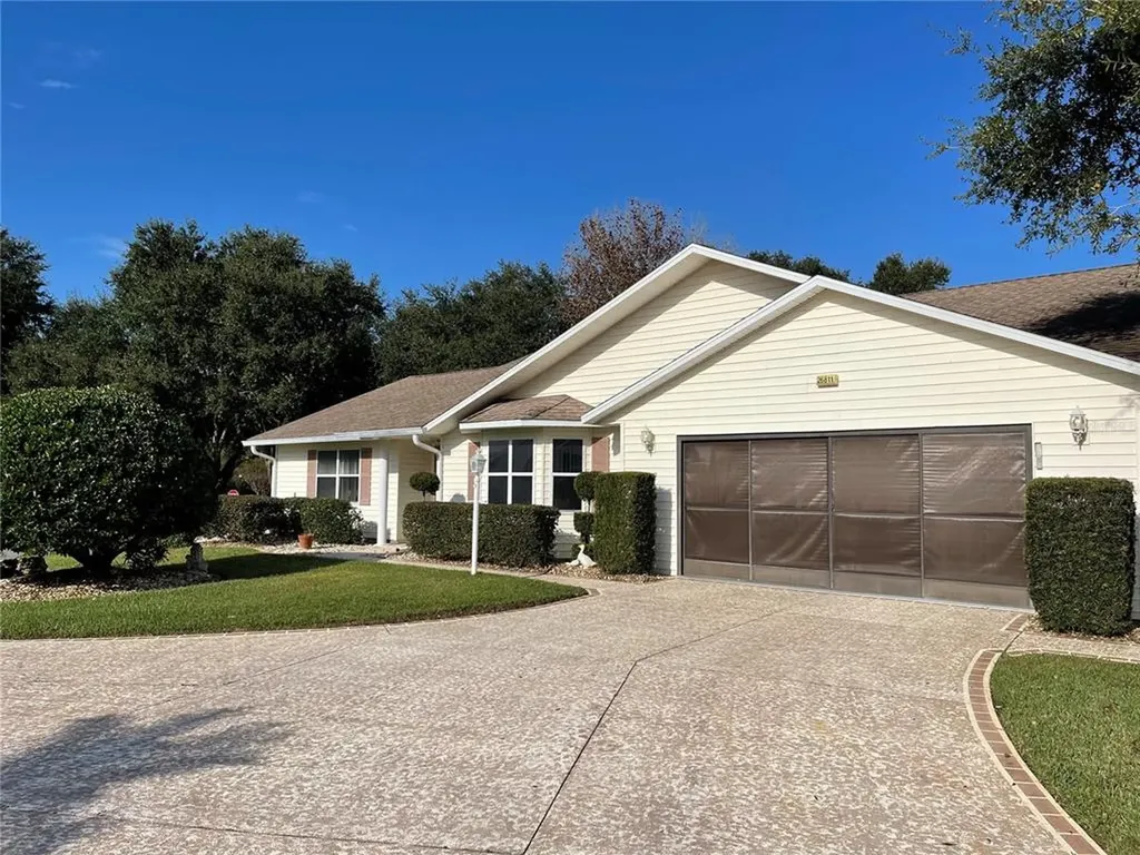 26811 Forest Hills Street Leesburg FL 34748