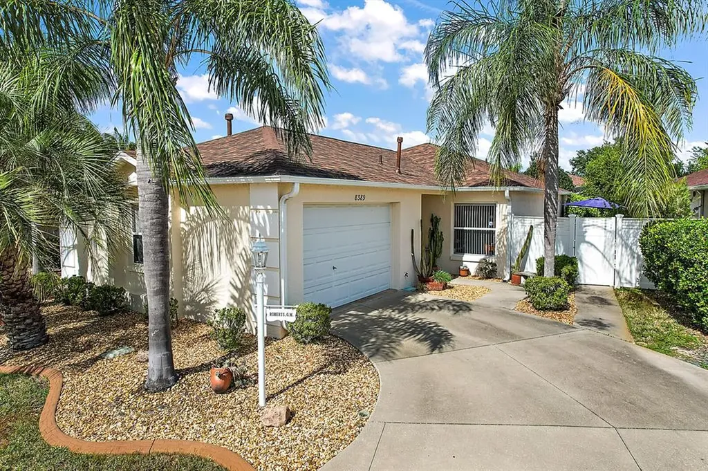 8389 SE 173rd Hendricks Lane The Villages FL 32162