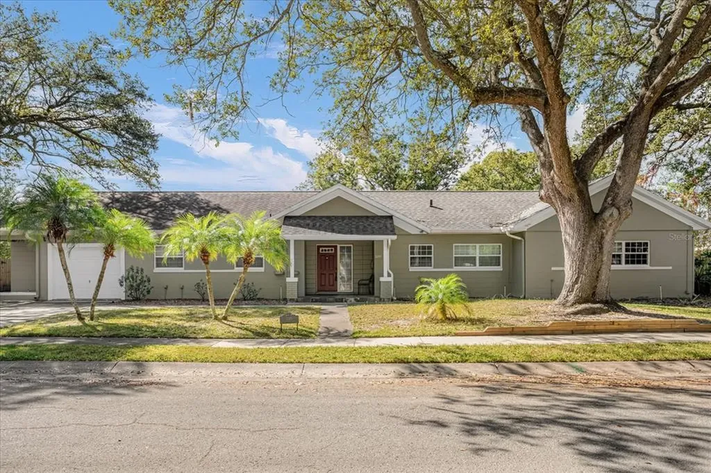 3245 Escondido Drive Orlando FL 32827