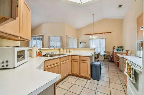 1180 Whispering Winds Court Apopka FL 32703