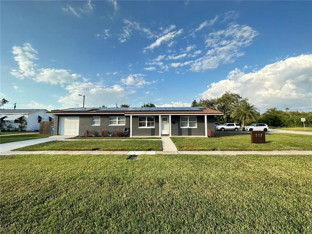 117 83rd Avenue N St Petersburg FL 33702