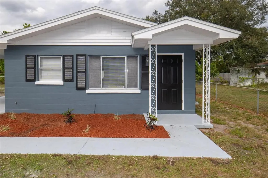 1328 Mitchell Street Lakeland FL 33801