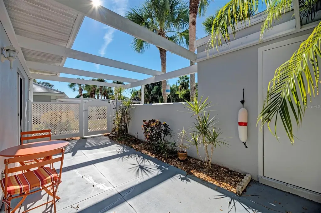 216 Cerromar Way S Venice FL 34293