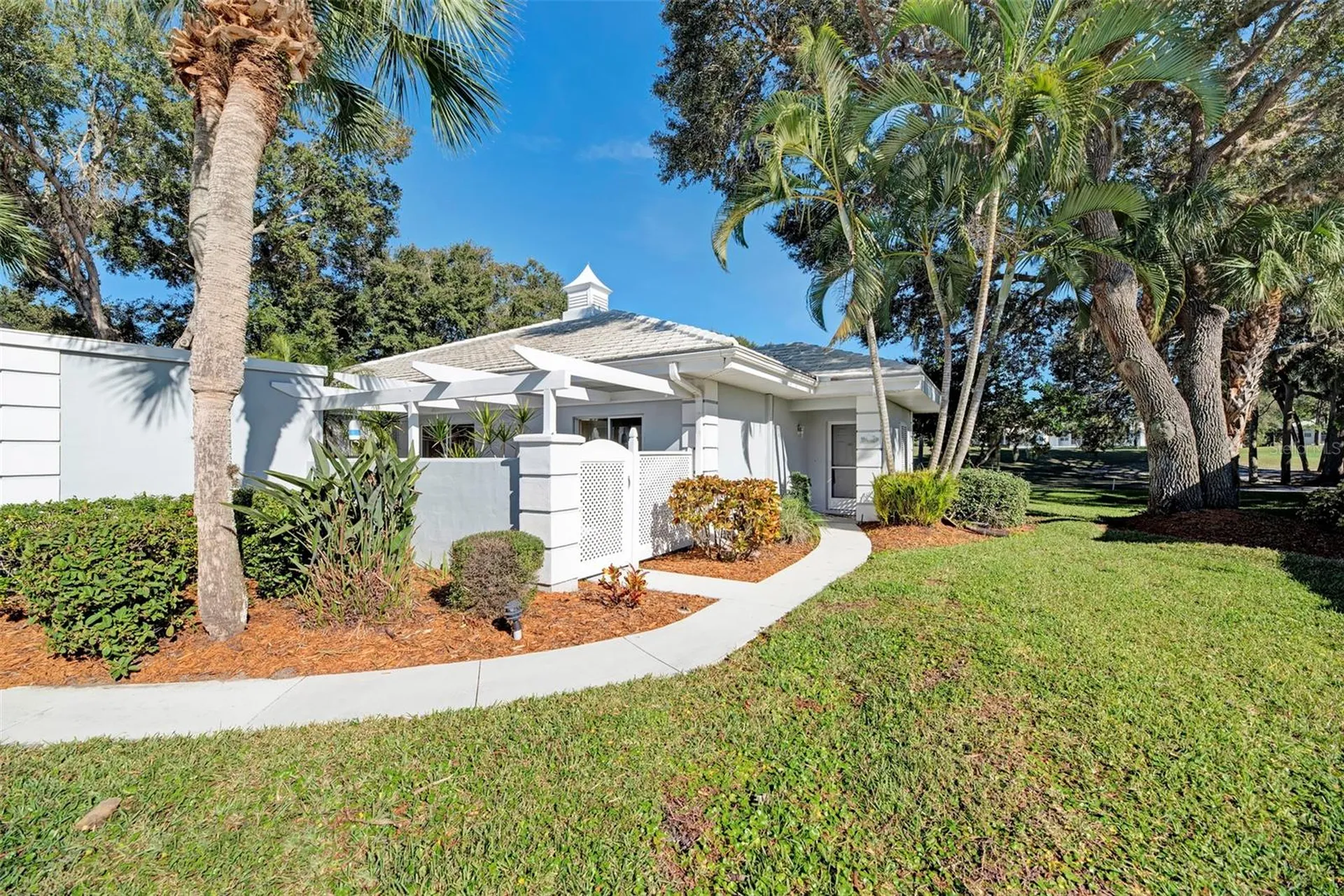 216 Cerromar Way S Venice FL 34293