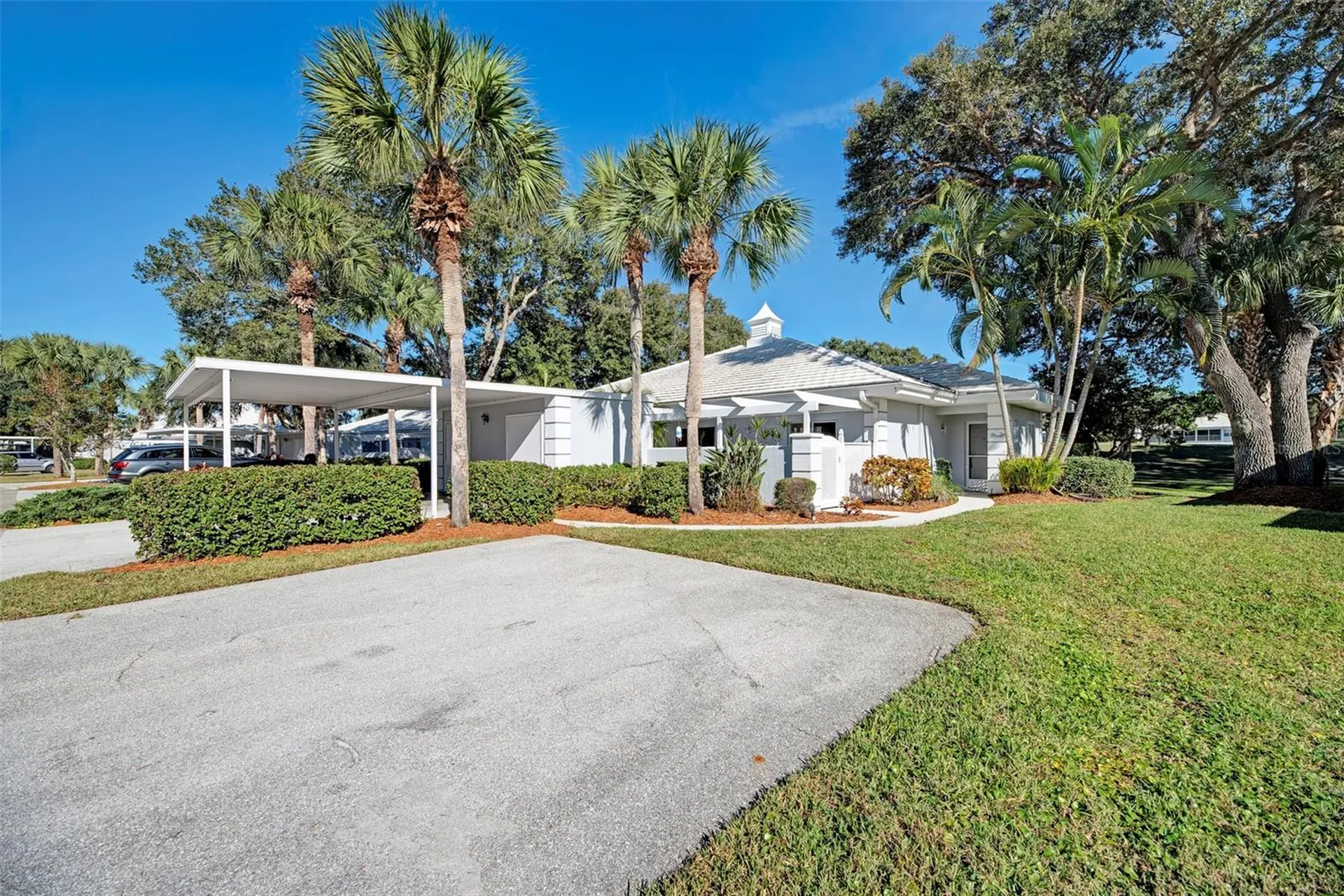 216 Cerromar Way S Venice FL 34293