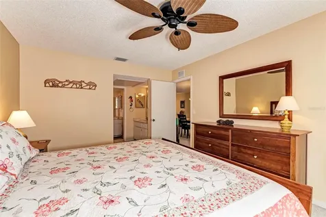 216 Cerromar Way S Venice FL 34293