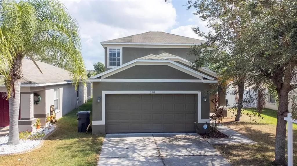 7959 Carriage Pointe Drive Gibsonton FL 33534