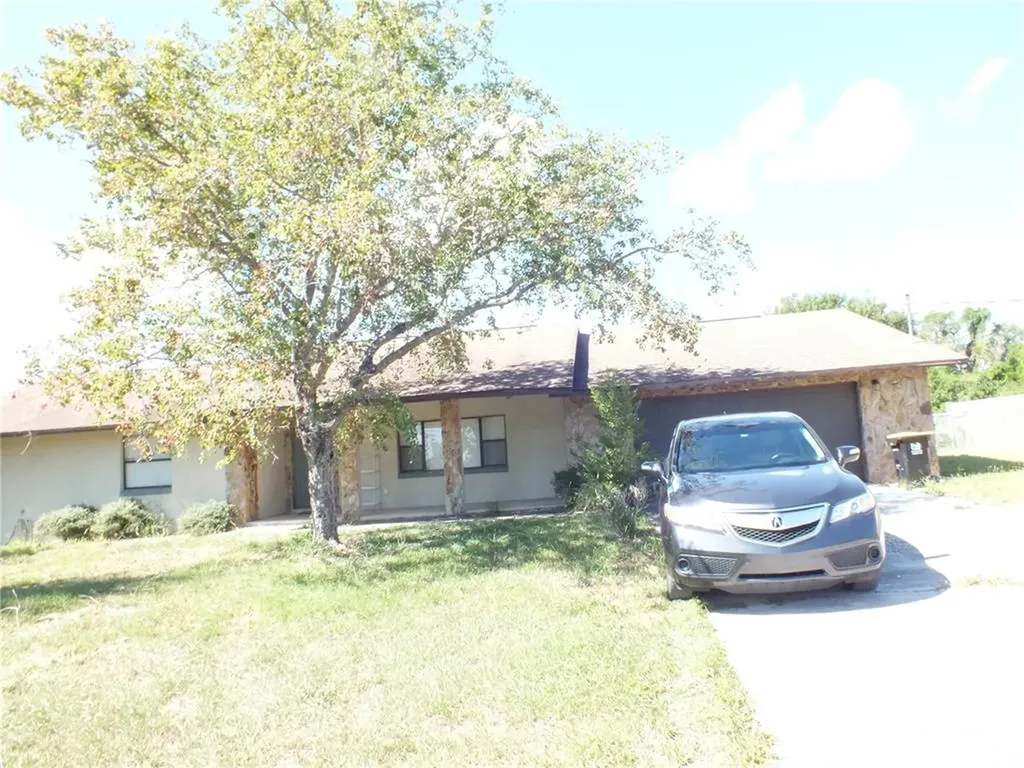 1775 Banks Road Lake Wales FL 33898