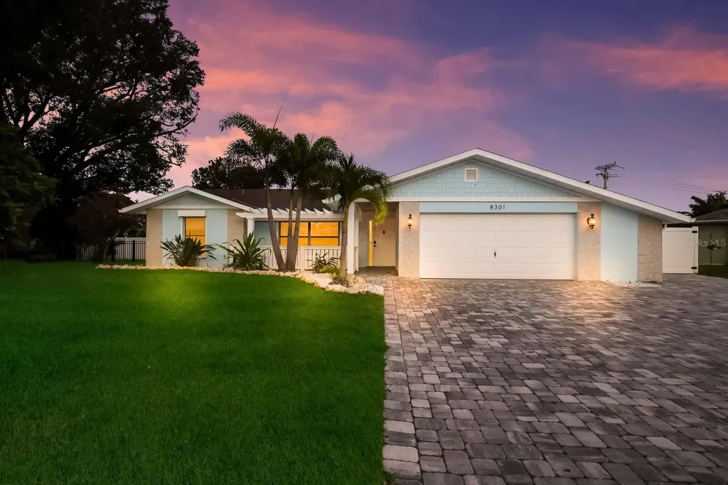 8301 12th Avenue Drive NW Bradenton FL 34209