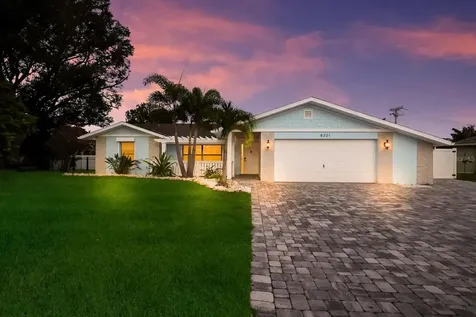 8301 12th Avenue Drive NW Bradenton FL 34209