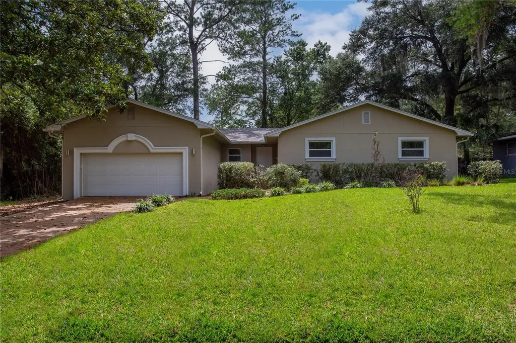 912 NW 36th Drive Gainesville FL 32605