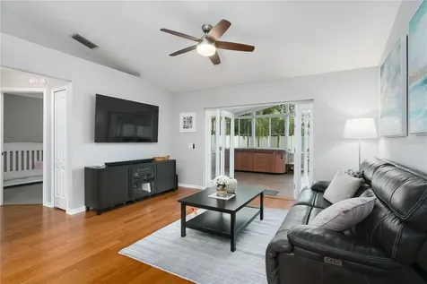 8803 Sea Island Way Tampa FL 33635