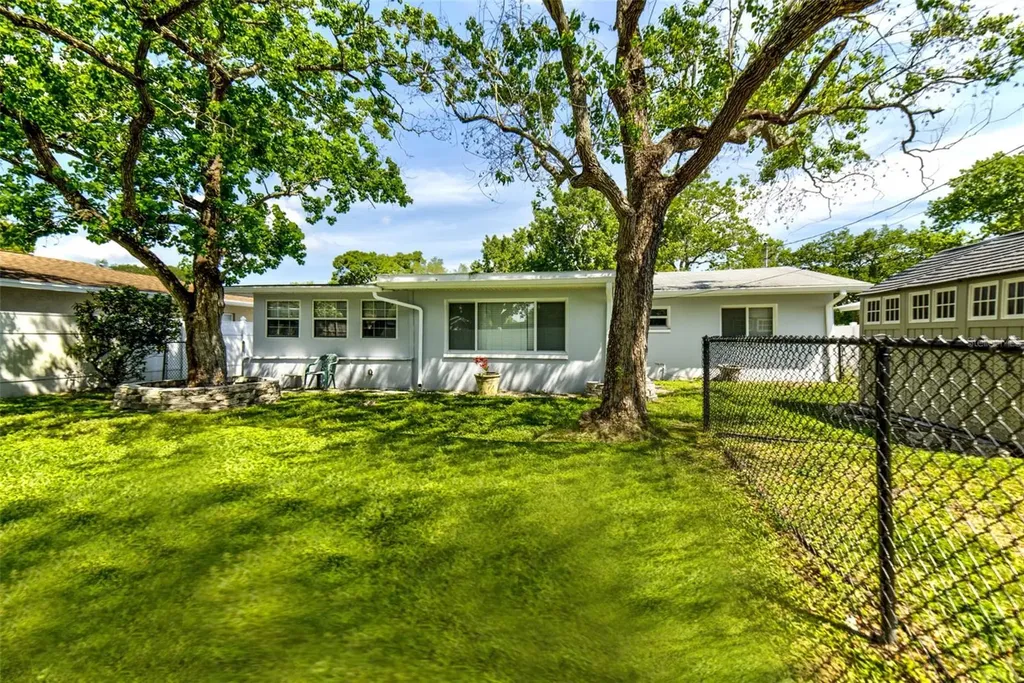 2227 Rose Lane Clearwater FL 33764