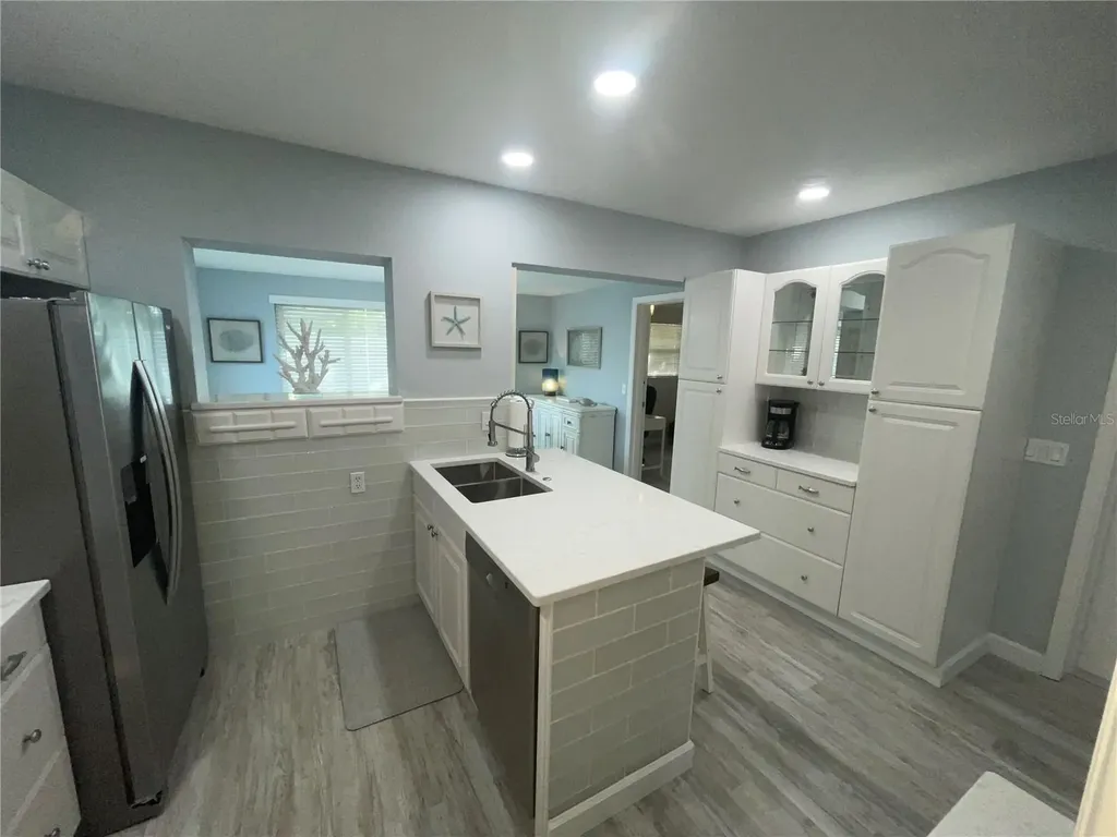 2227 Rose Lane Clearwater FL 33764