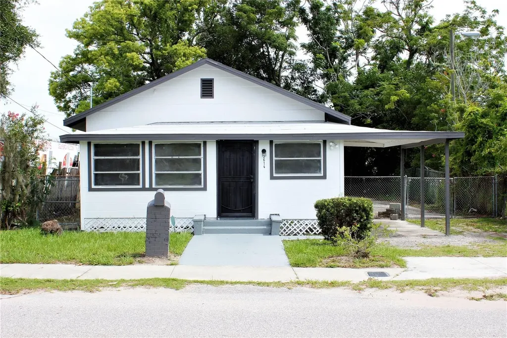 3614 E Giddens Avenue Tampa FL 33610
