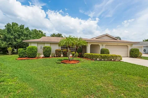 6114 Approach Lane Sarasota FL 34238