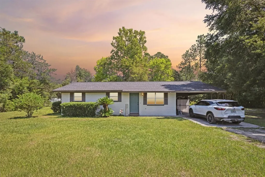 411 SW Finley Little Lane Lake City FL 32024