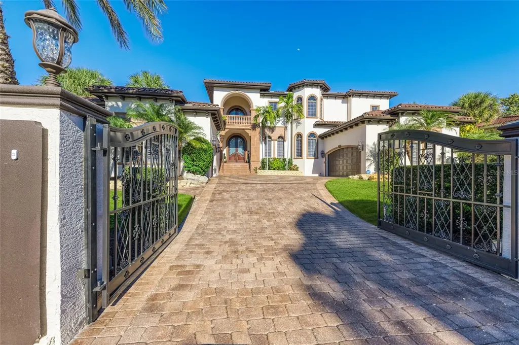14 N Washington Drive Sarasota FL 34236