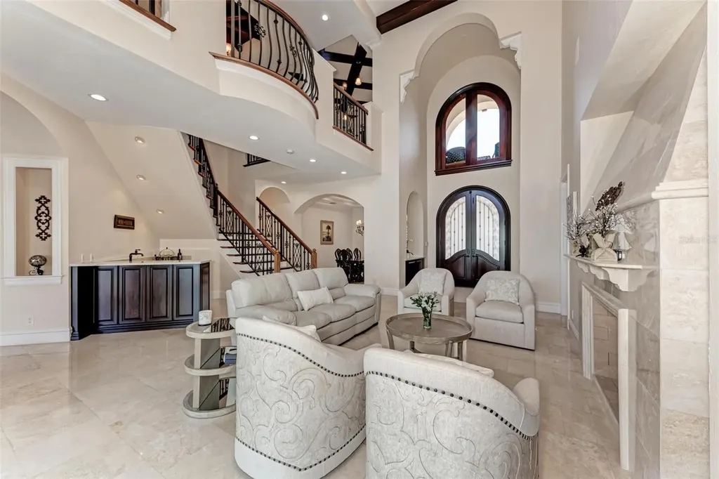 14 N Washington Drive Sarasota FL 34236