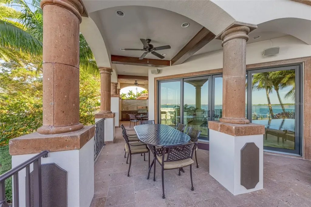 14 N Washington Drive Sarasota FL 34236
