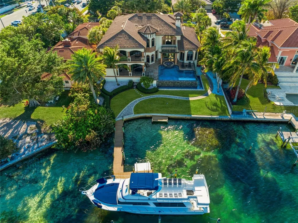 14 N Washington Drive Sarasota FL 34236