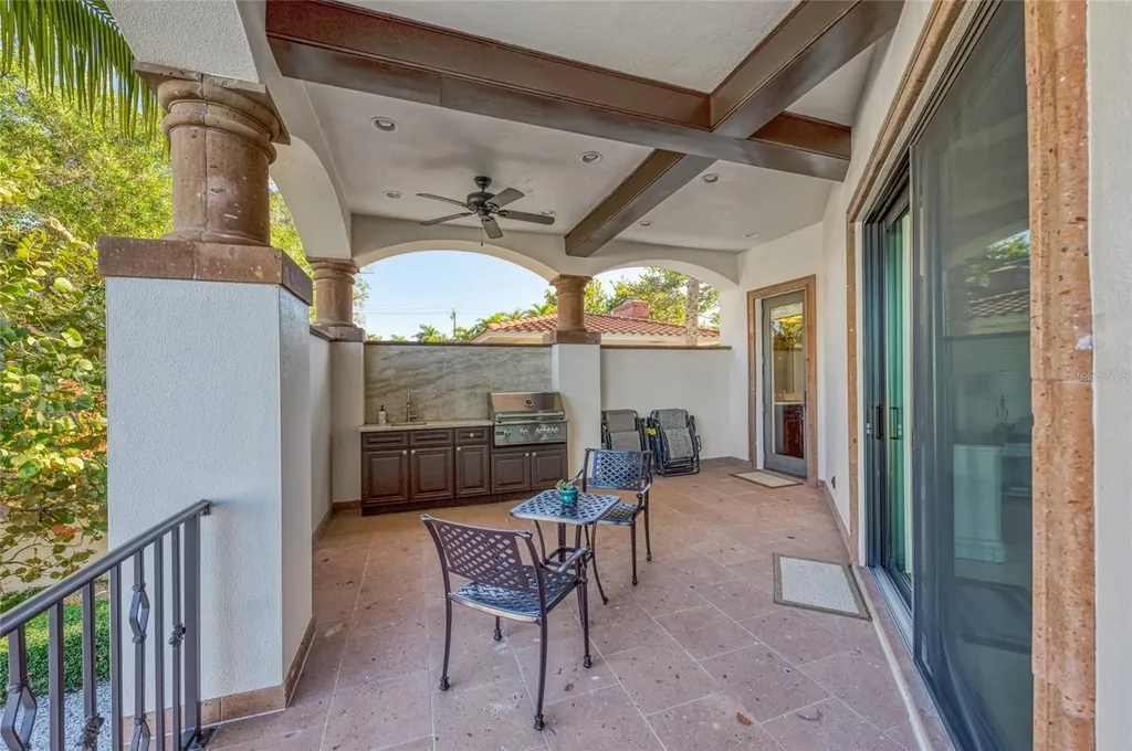 14 N Washington Drive Sarasota FL 34236