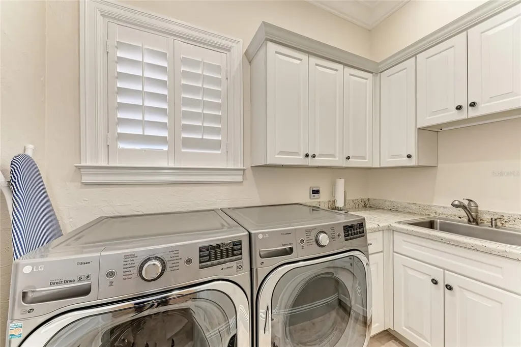 14 N Washington Drive Sarasota FL 34236