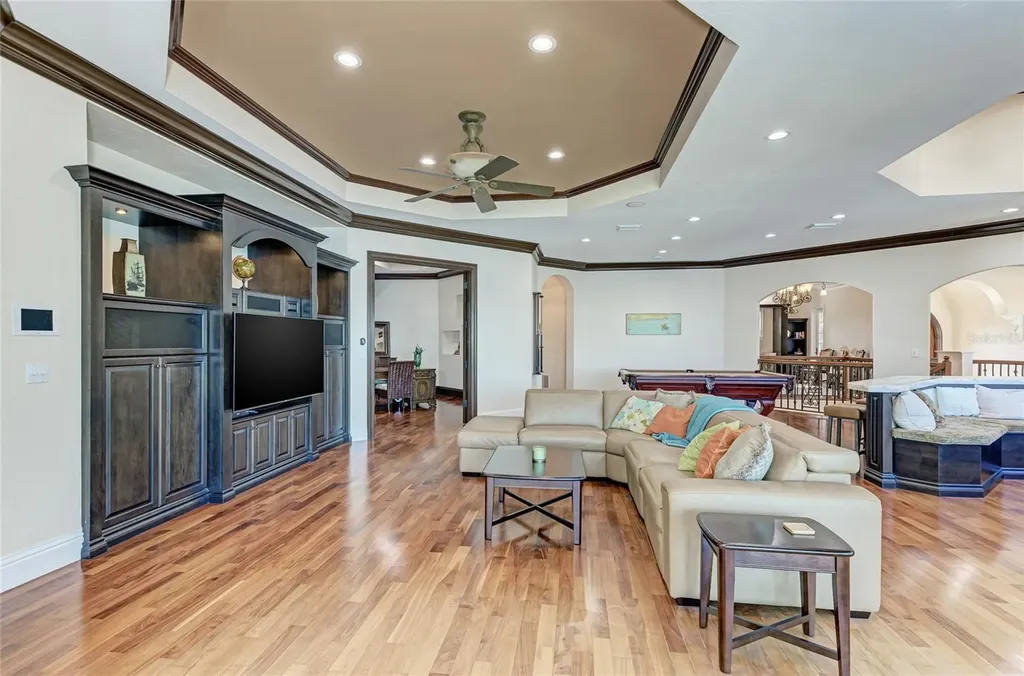 14 N Washington Drive Sarasota FL 34236