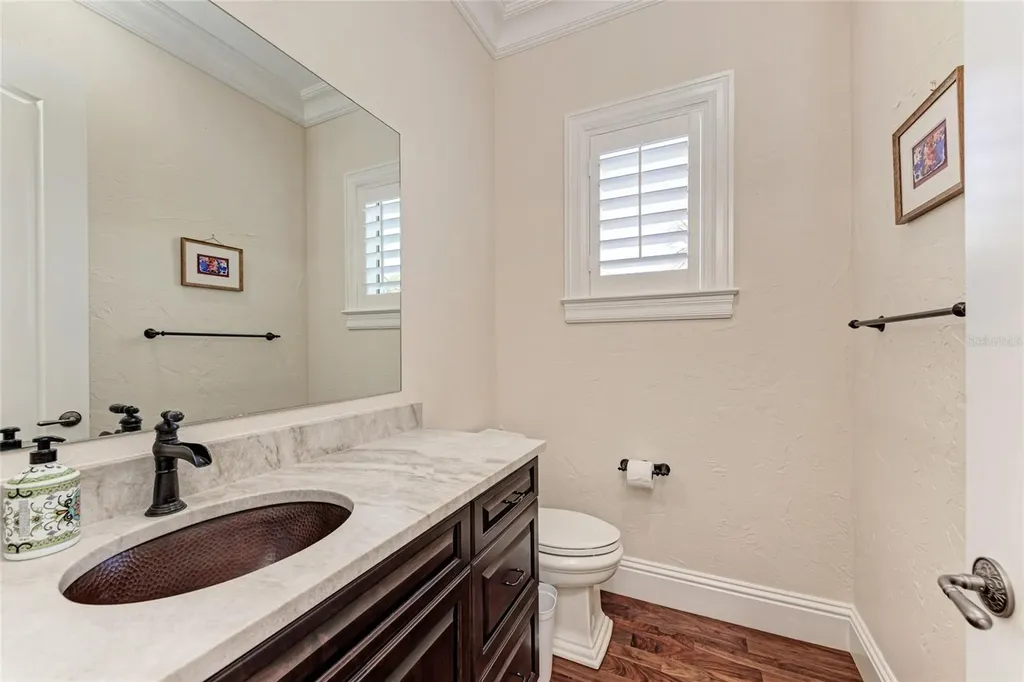 14 N Washington Drive Sarasota FL 34236